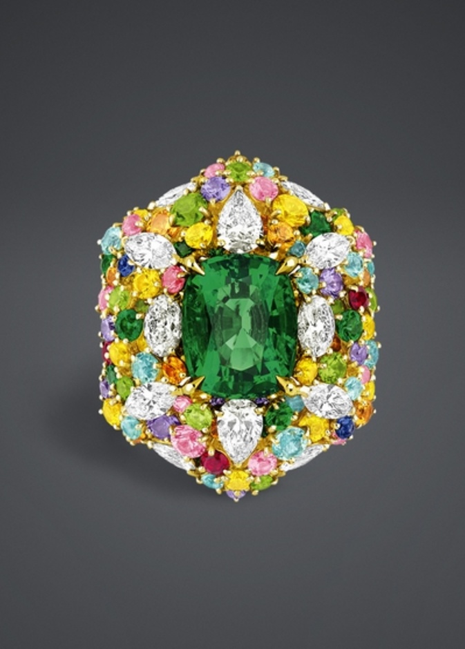 خاتم من ديور Dior