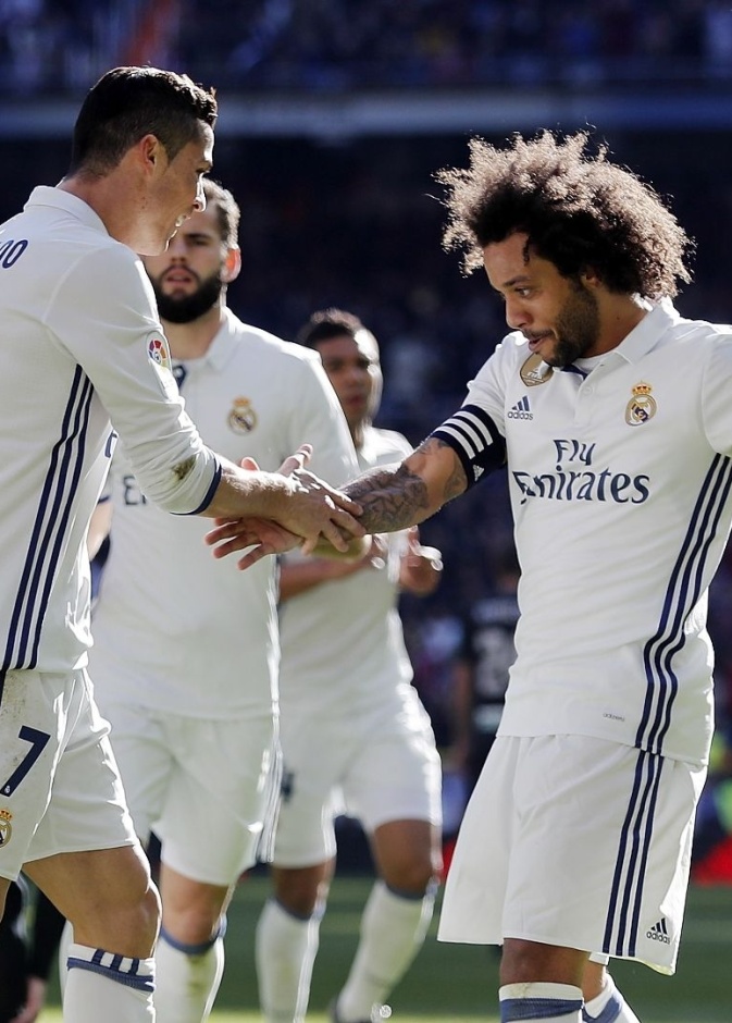 خماسية لـ ريال مدريد في مرمى غرناطة