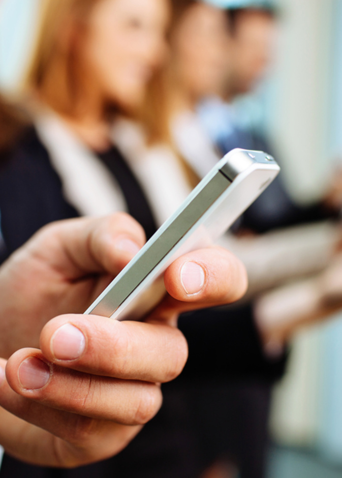 دعوا هواتفكم جانباً ومارسوا الحياة