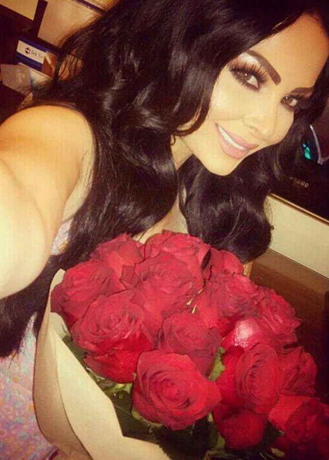  ديانا كرزون مع الاهتمام الزائد