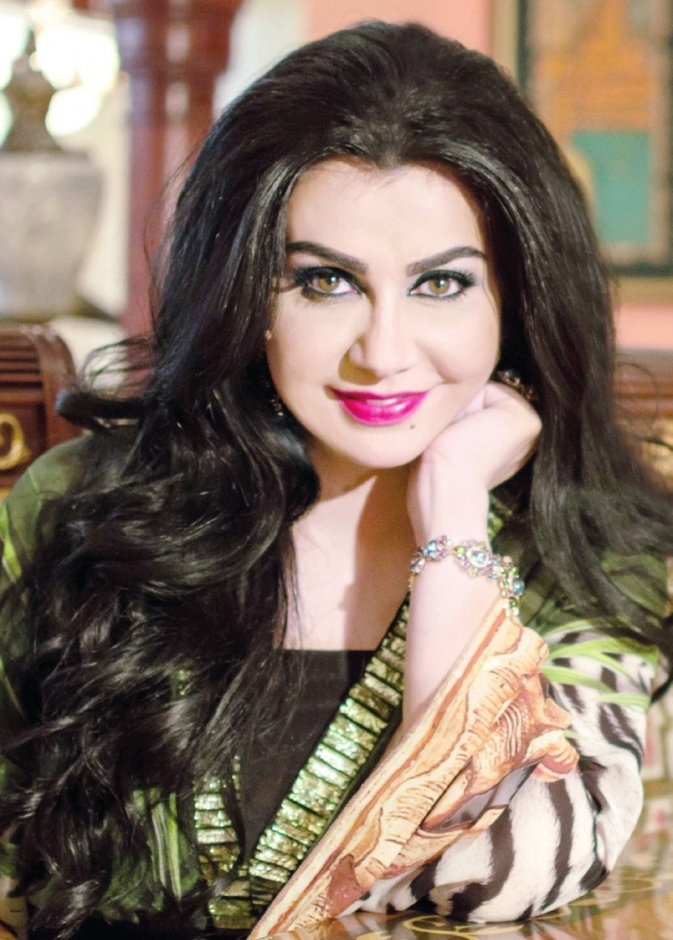 مقالة د.جيهان عبد القادر: هنا الحاضر