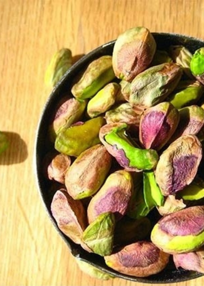  الفستق الحلبي يعمل على تحسين عمل الجهاز الهضمي