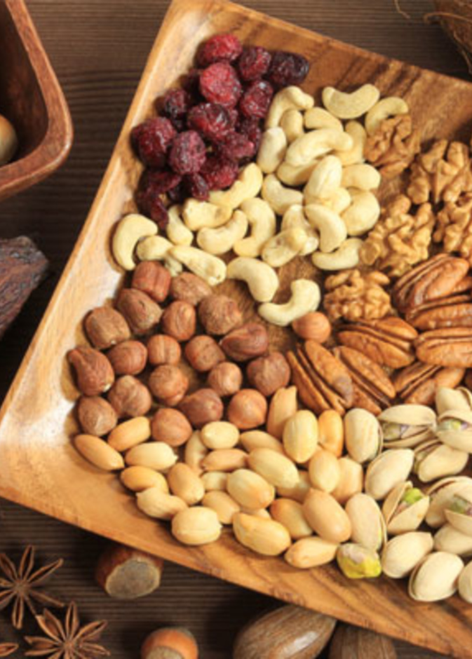 تتميز المكسرات بإحتوائها على الدهون الغير مشبعة