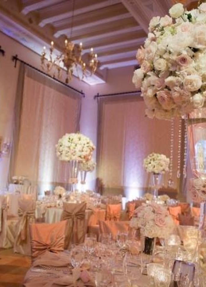 رقي الورد الأبيض