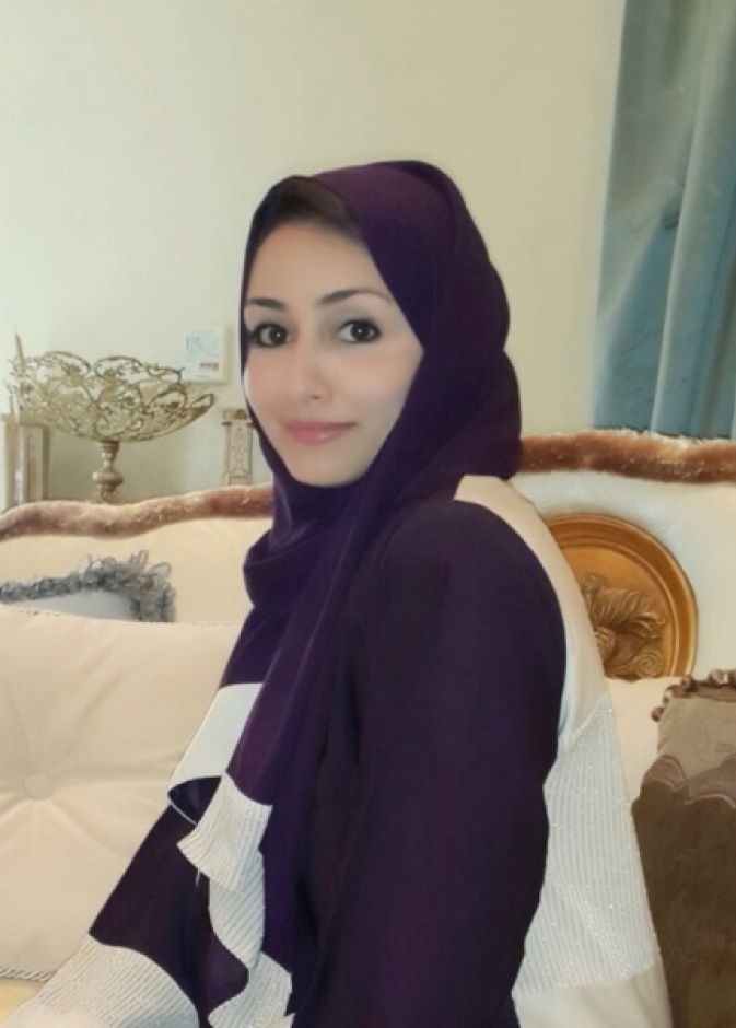 المصممة السعودية ريم حجار: أمي هي معلمتي الأولى وشخصيتي تظهر في تصاميمي 