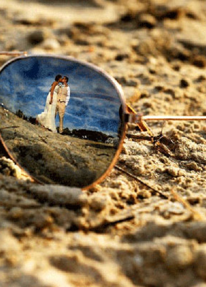 زفاف رومانسي على الشاطىء