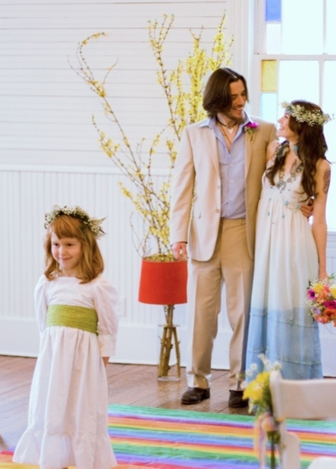 زفاف سبعيناتي وديكور بوهيمي