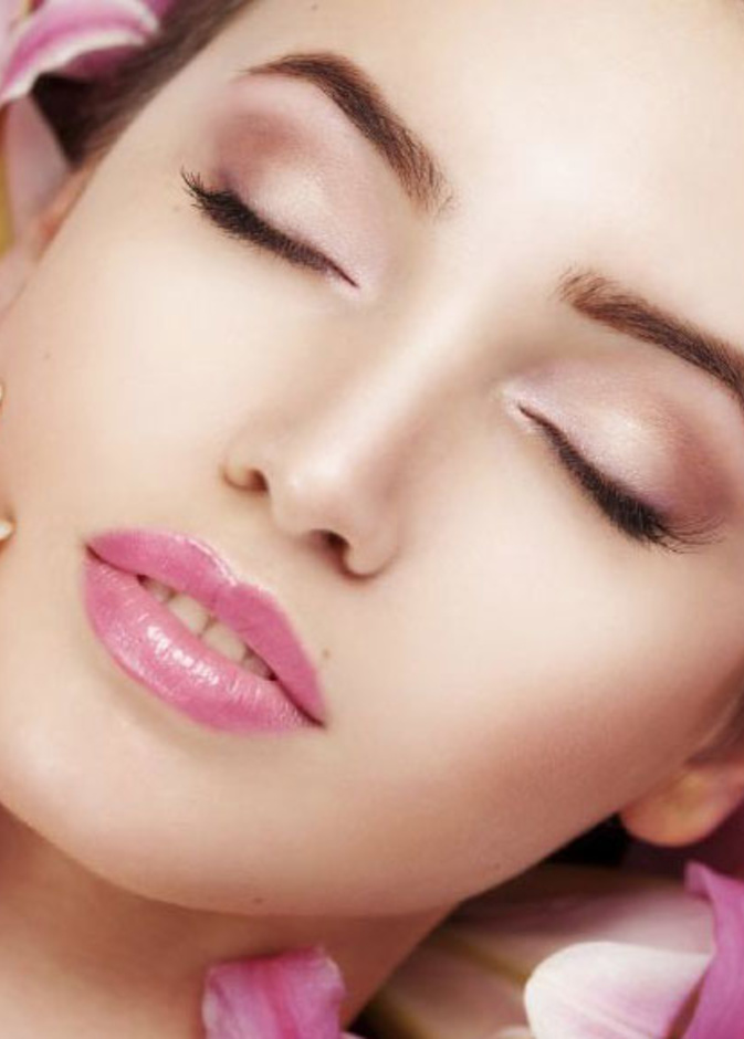 استعدي لمواجهة المشاكل الجمالية الطارئة صبيحة زفافكِ