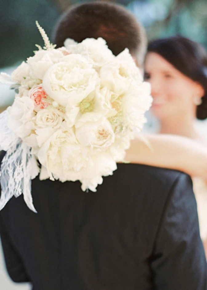 طرق رائعة لاستخدام الزهور كزينة للزفاف