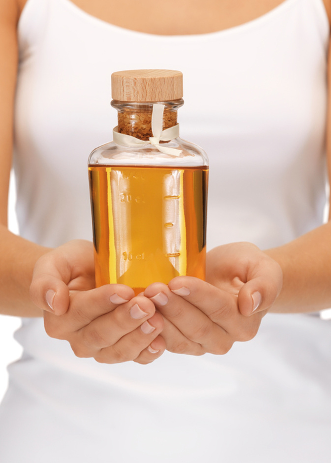 زيت الكافور من اغلى الزيوت نظرا لفوائده الصحيه