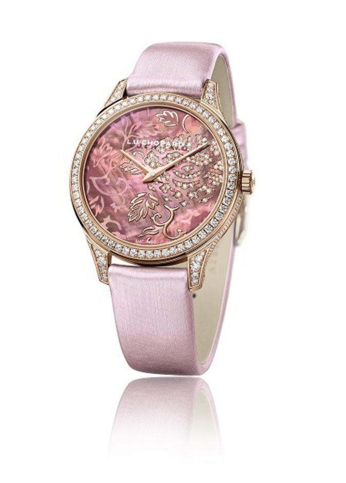 ساعات شانيل من مجموعة Boyfriend بجلد التمساح