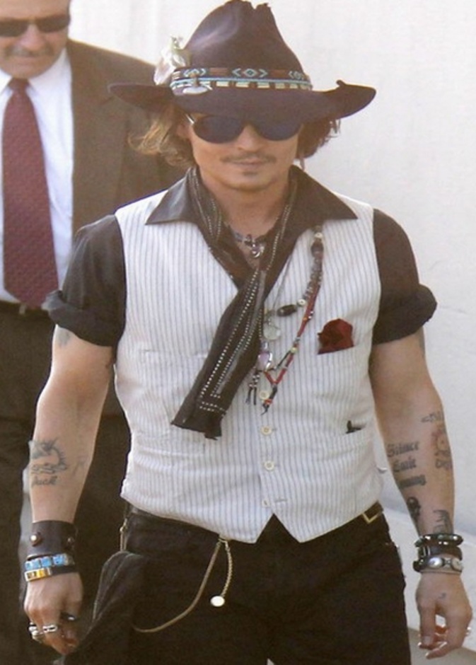 Image iconجوني بجينز وبلايزر 1990