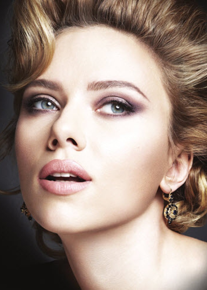 حوار خاص مع النجمة الساحرة Scarlett Johansson 
