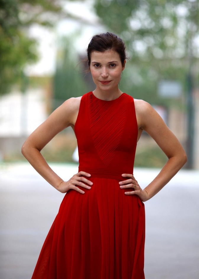 سلمي أرجتش خلال تسوقها