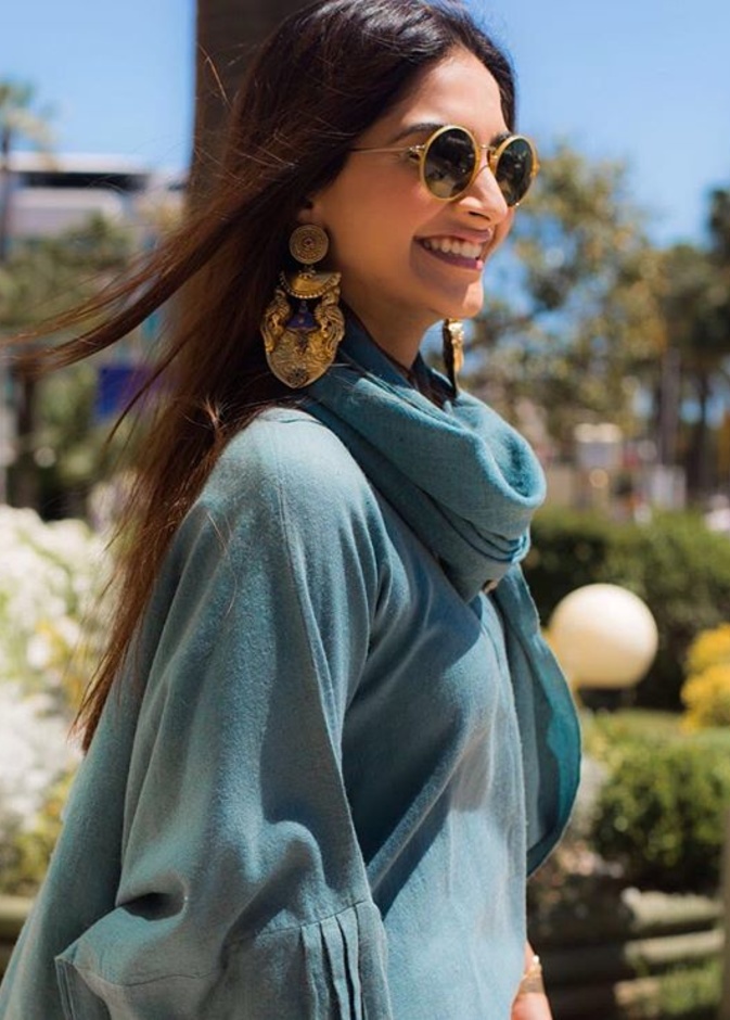 مع مخرجه الفيلم