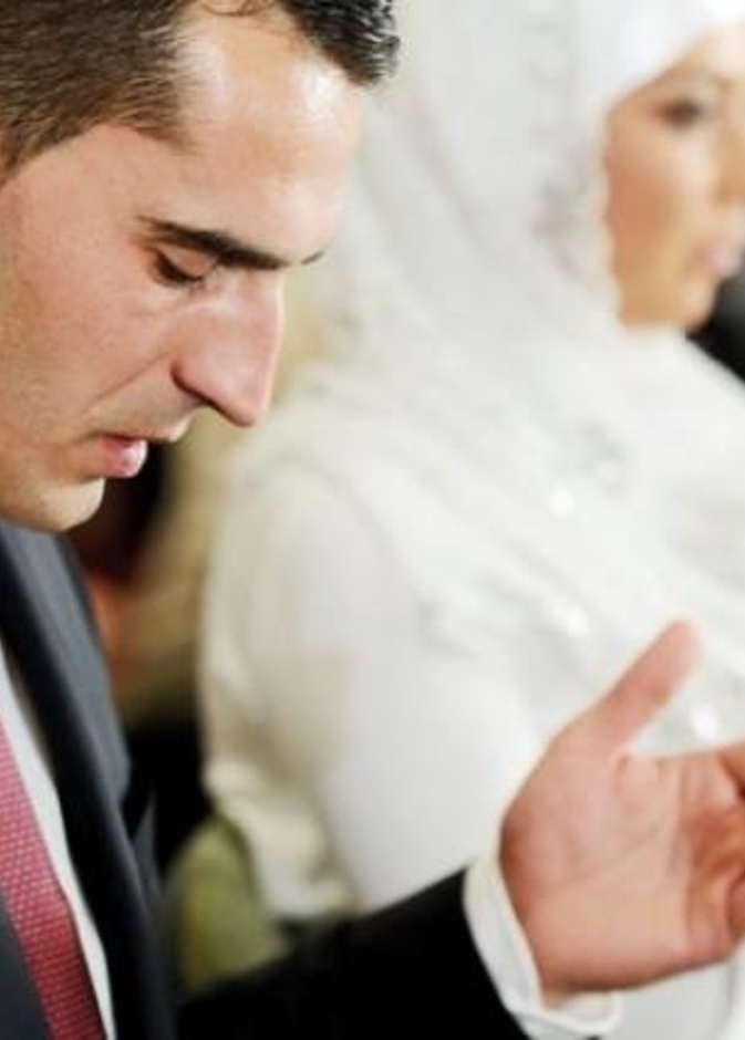 شاب يخطب 45 فتاة