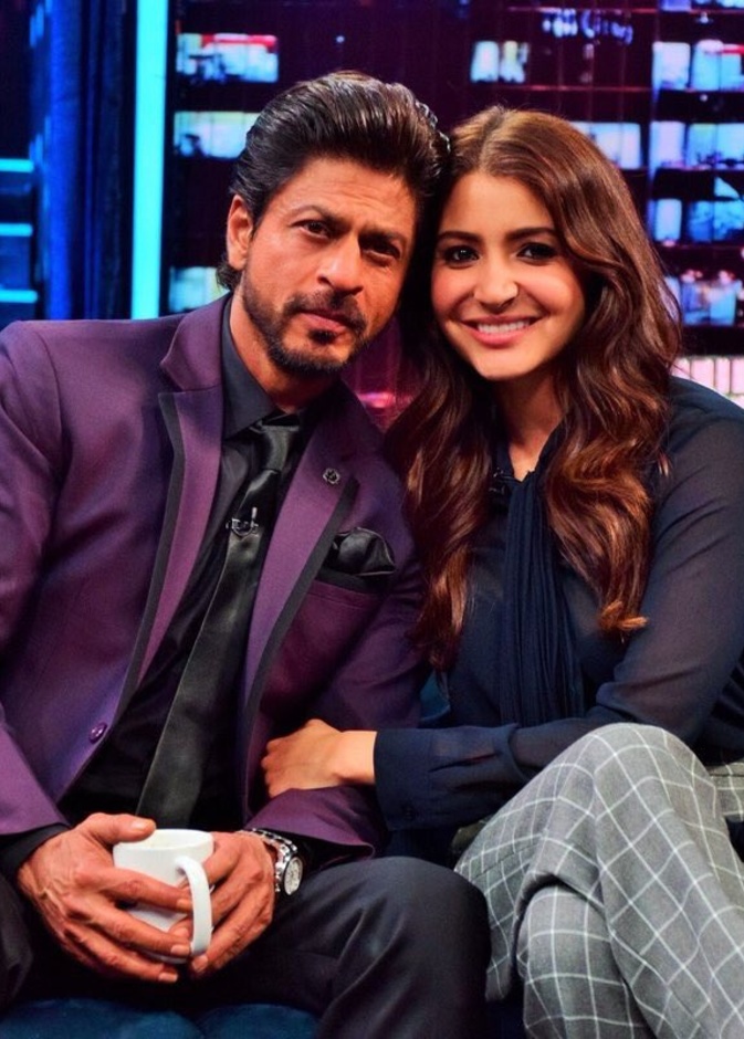 شاروخان ظهر بصحبة أنوشكا شارما