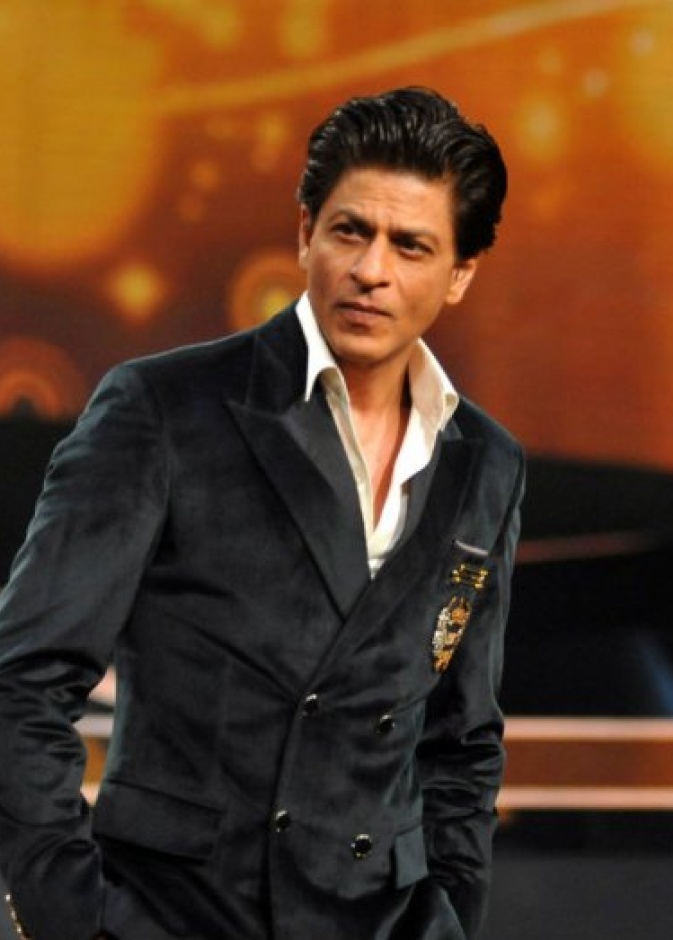 شاروخان لا يتحدث مع أطفاله عن مشاعرهم الشخصية