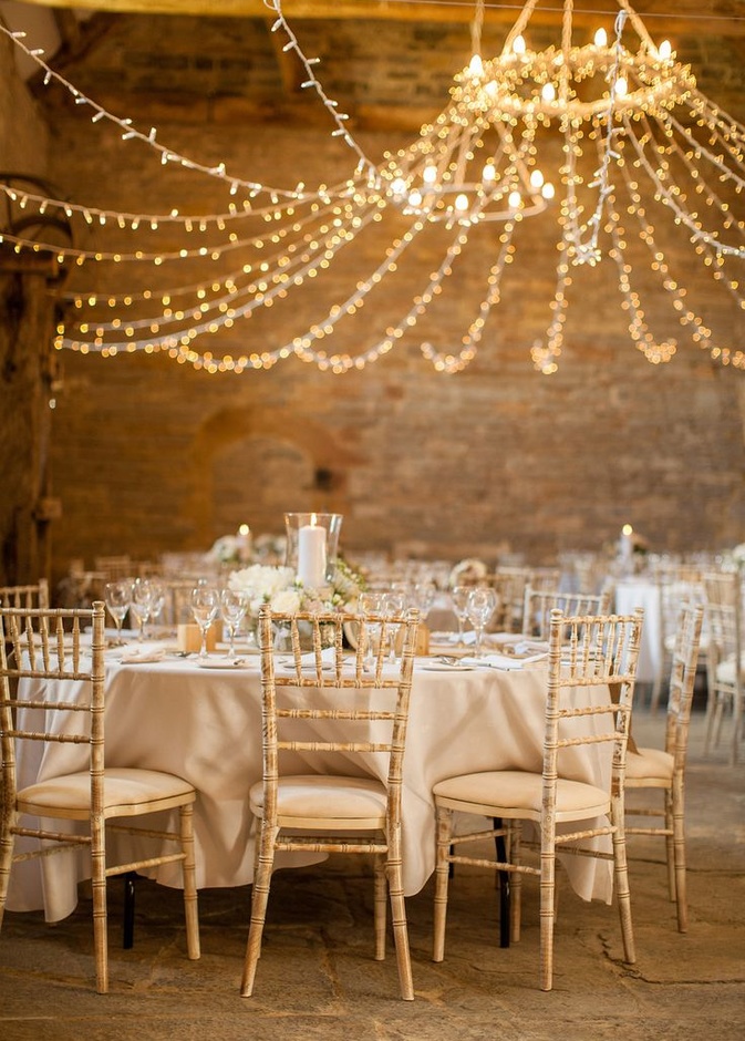 صالات افراح مزينة بالثريا