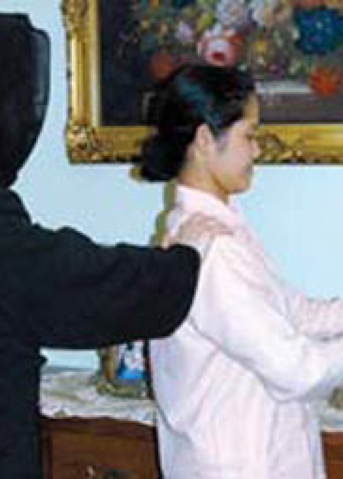 سعودية تصرف راتب شهرين لعاملتها المنزلية 