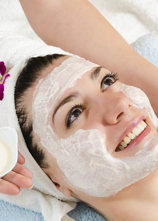 يتميز الزبادي بخاصية التبريد السريع لحروق الشمس منذ زمن طويل