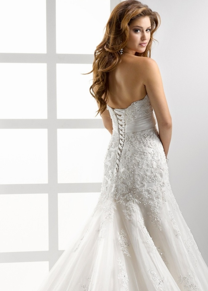 طبقي الخلطة بحذافيرها.. وتمتعي بمؤخرة نحيفة في يوم عرسك