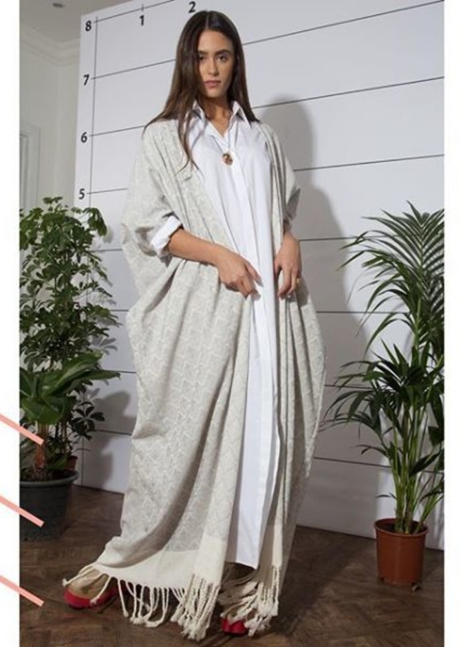 عباية من تصميم thirteenonine القطرية