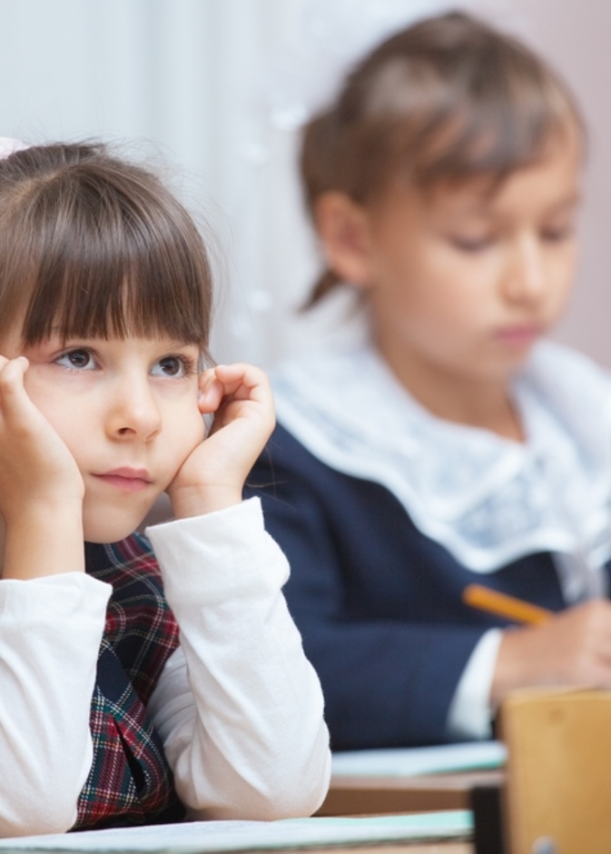 عدم استيعاب طفلك للدروس قد يكون بسبب مشاكل في السمع 