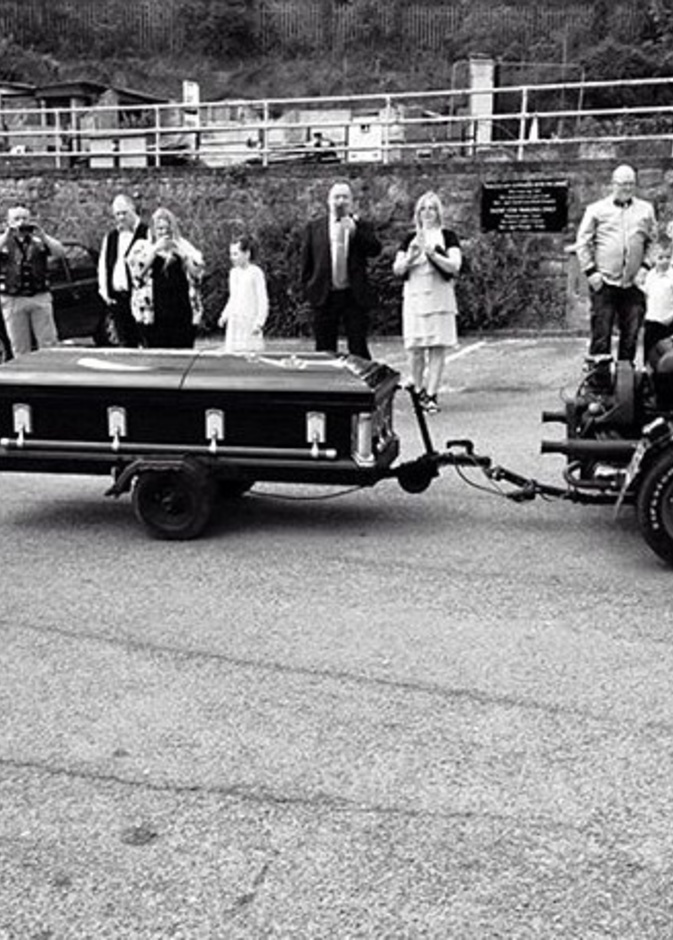 عروس الى زفافها بالتابوت