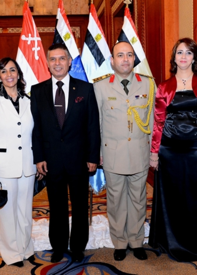 ملحق الدفاع المصري يحتفل بنصر أكتوبر في أبوظبي