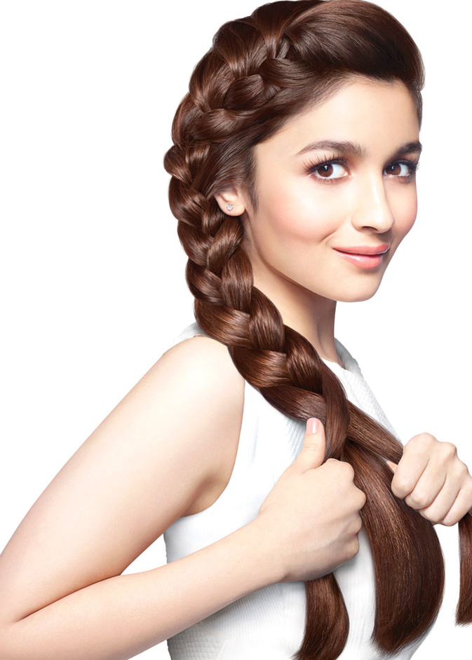 عليا تعترف بالطفلة التي في داخلها