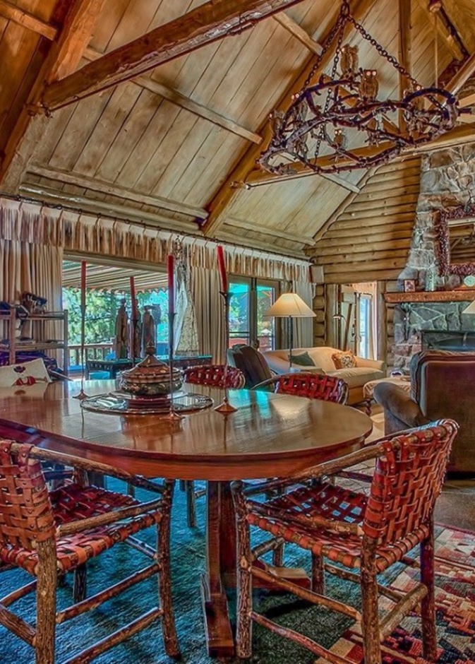 غرفة الطعام والمعيشة