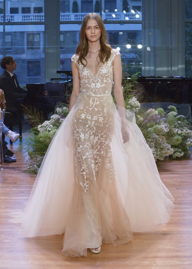 فساتين زفاف 2017 بموديل الـOverskirt التنورة القابلة للإزالة من مونيك لولييه Monique Lhuillier