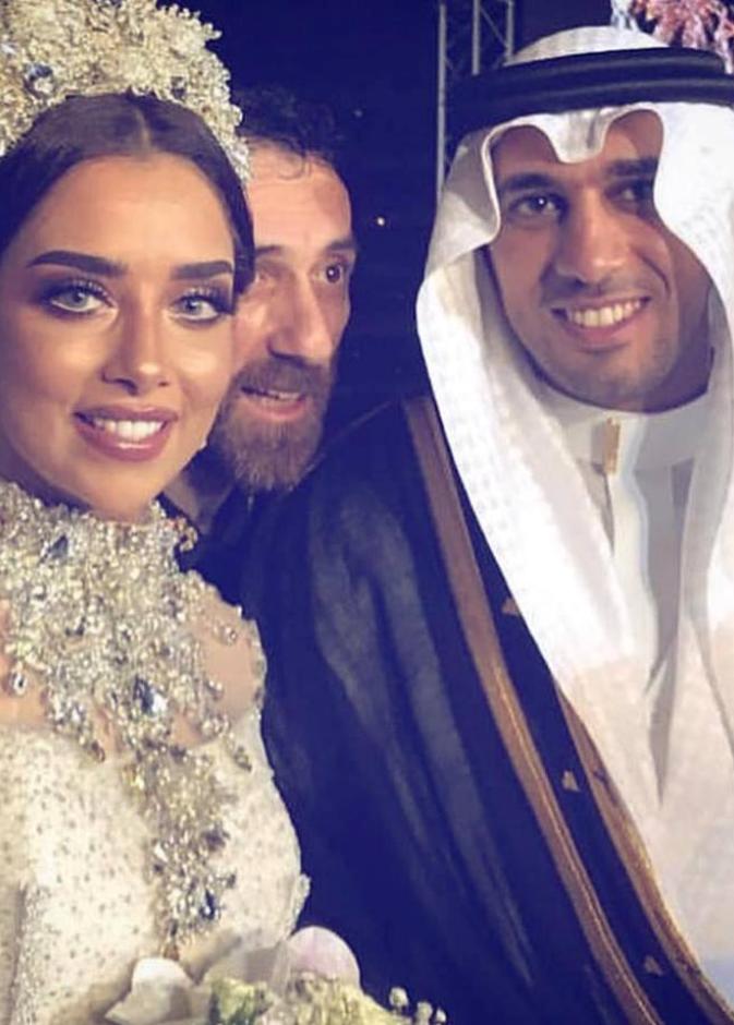 فستان زفاف بلقيس الذي ارتدته في عرسها تم ترصيعه بـ24 ألف ماسة