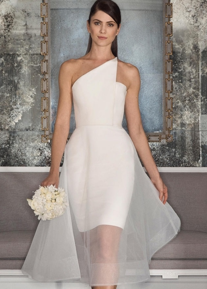 فستان زفاف متوسط الطول من مجموعة Romona Keveza لخريف 2017