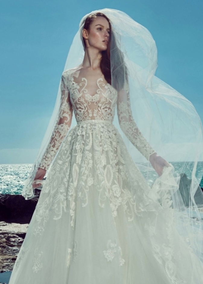 فستان زفاف من ايلي صعب