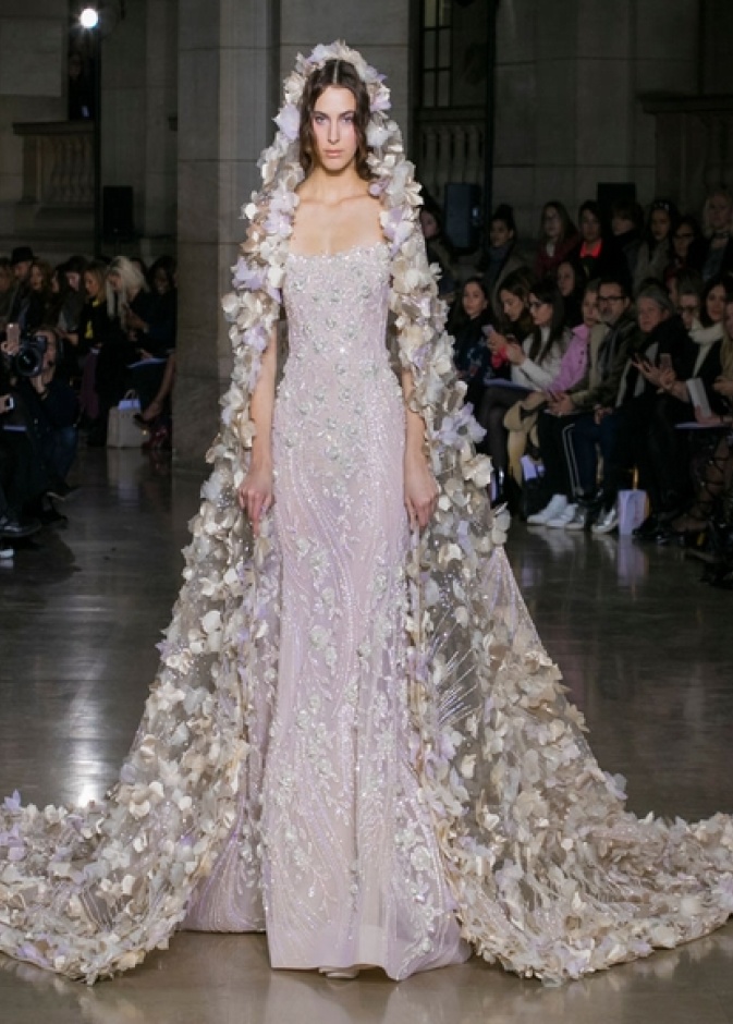 فستان زفاف من عرض جورج حبيقة لربيع وصيف 2017