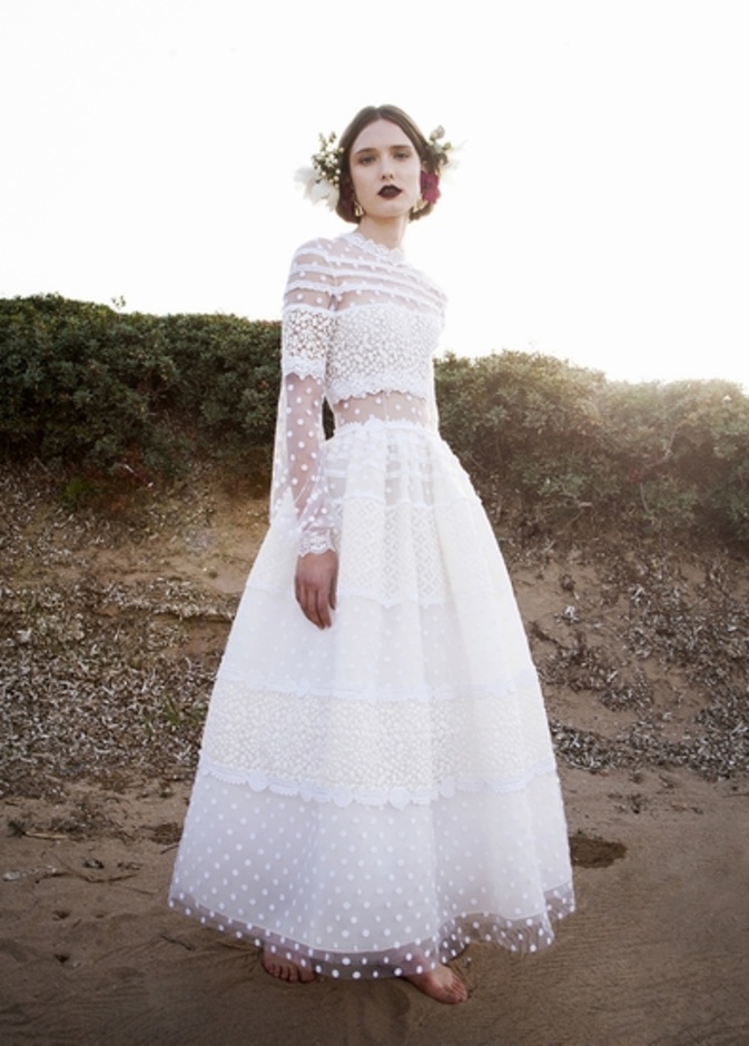 فستان زفاف من COSTARELLOS