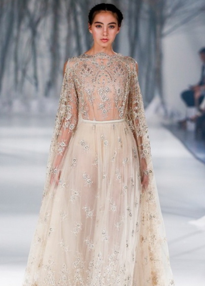 فستان زفاف من مجموعة نعيم خان Naeem Khan لربيع 2017