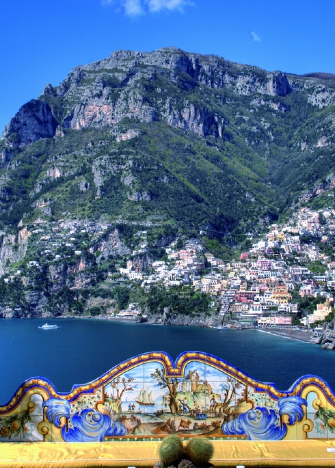 فندق  Il San Pietro – بلدة بوسيتانو، إيطاليا