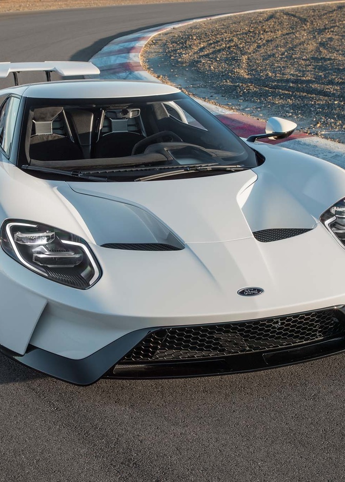 فورد تكشف عن مواصفات سيارتها الخارقة