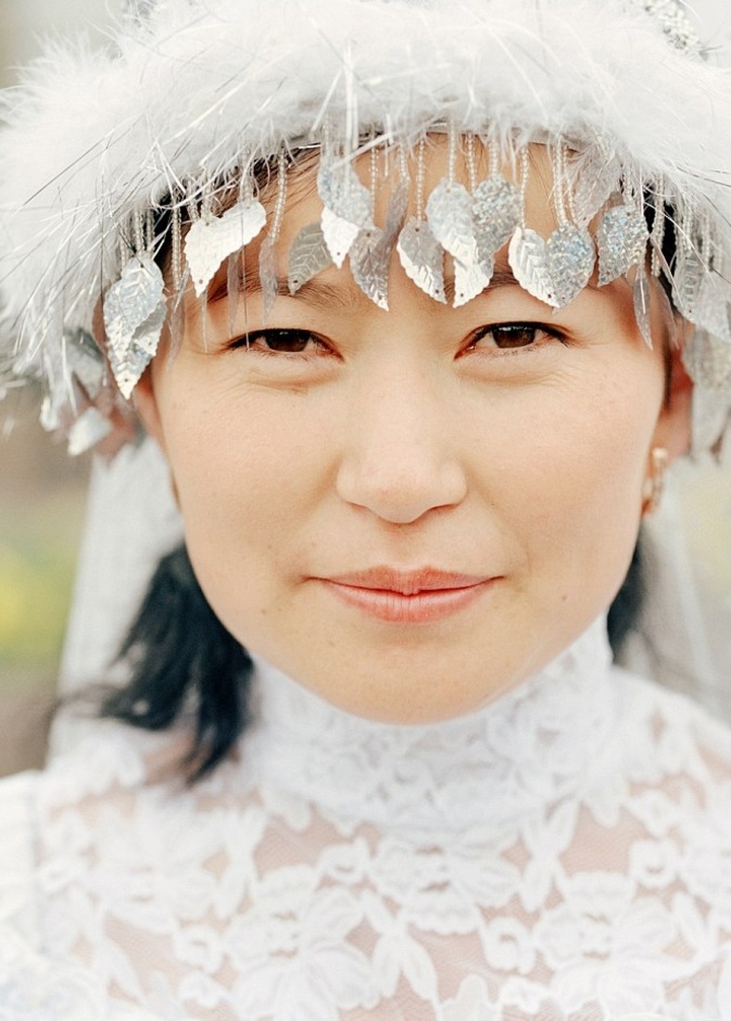 العروس النرويجية يمكنها أن ترتدي في حفلات الزفاف التقليدية الزي التقليدي للنساء النرويجيات والذي يطلق عليه اسم بوناد