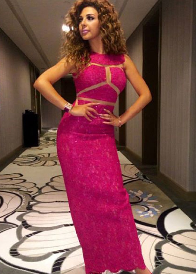 فستان مع زخرفات شرقية من تصميم رامي قاضي