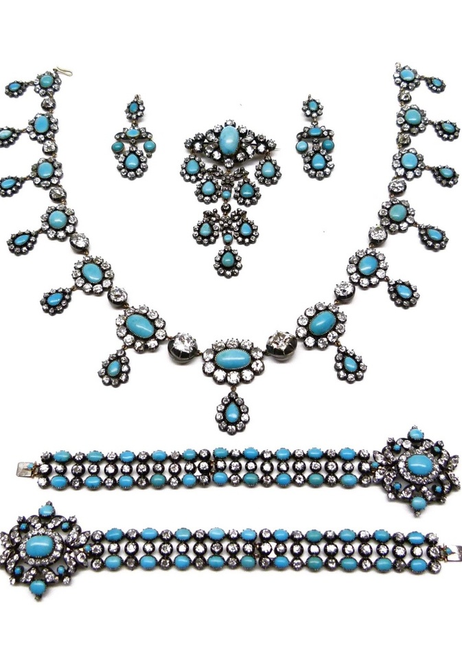  قلادة الملكة ماريا خوسيه