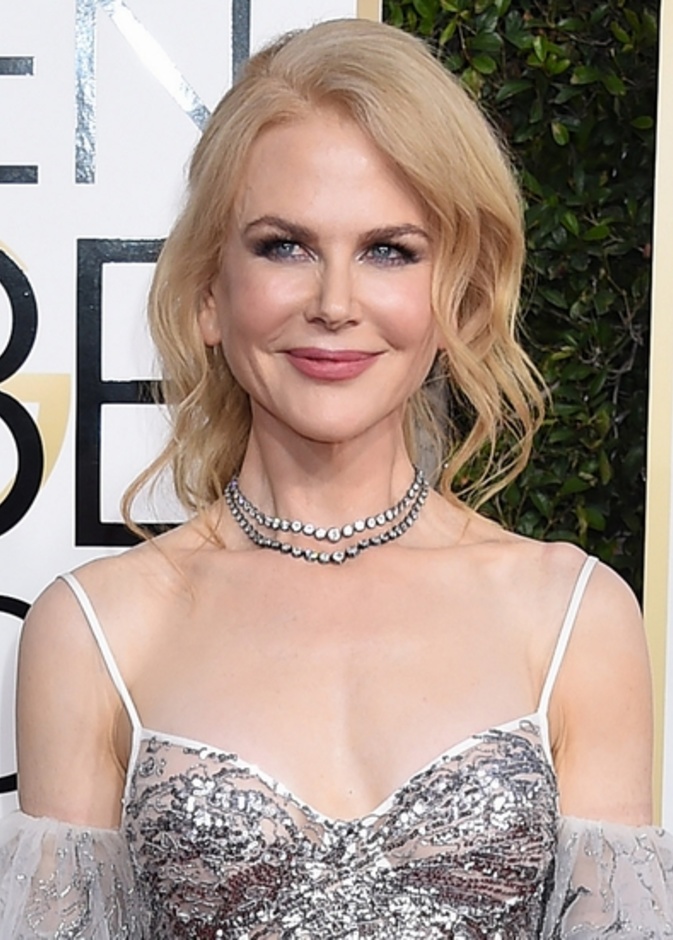قلادة نيكول كيدمان Nicole Kidman في  حفل الغولدن غلوب من دار Fred Leighton  فريد ليغتون
