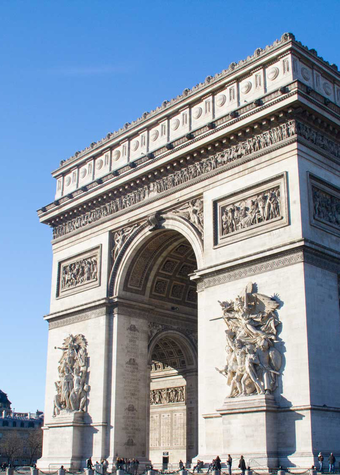 قوس النصر أهم معالم الشانزلزيه