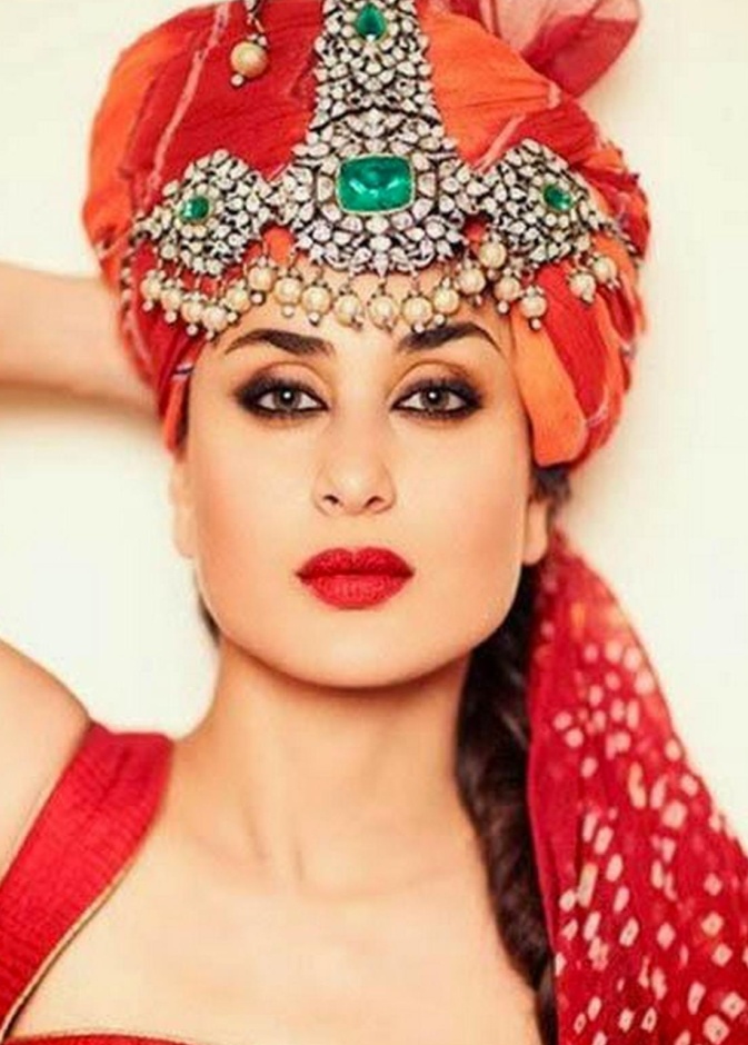 كارينا كابور ستصور أول فيلم هندي بطلاته من النساء