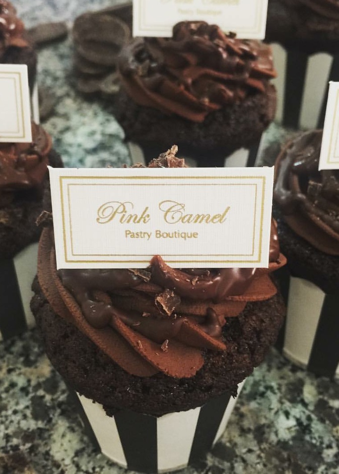 كب كيك الشوكولاتة السوداء