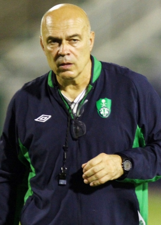 مدرب الاهلي السعودي لكرة القدم، كريستيان غروس، رحيله عن الفريق