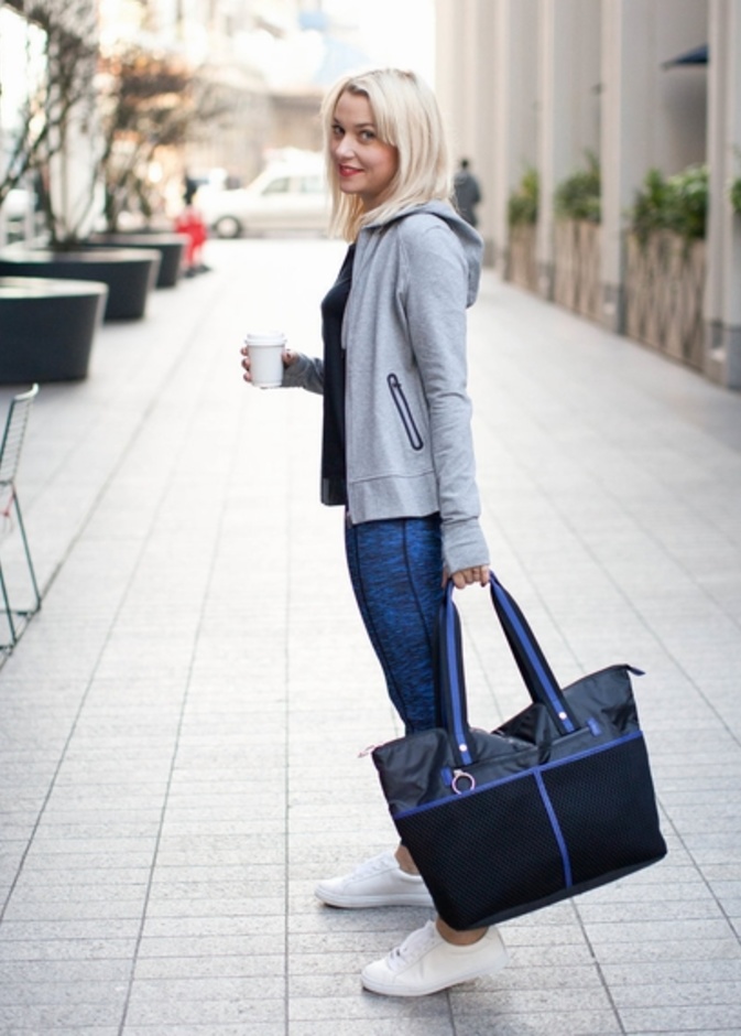 كيف يمكنك أن تحزمي حقائبك مثل المرأة الباريسية ؟